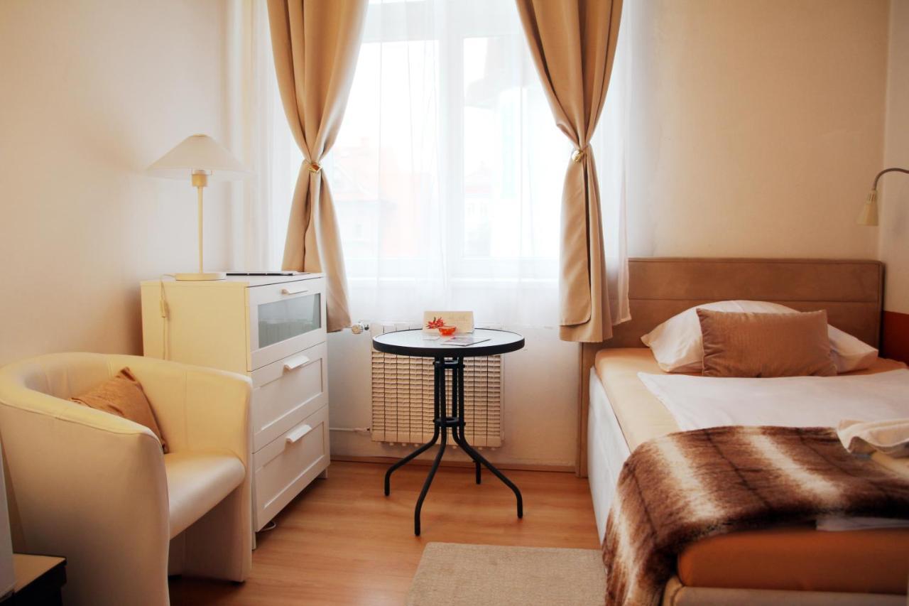 Penzion Alfa Podebrady Ngoại thất bức ảnh